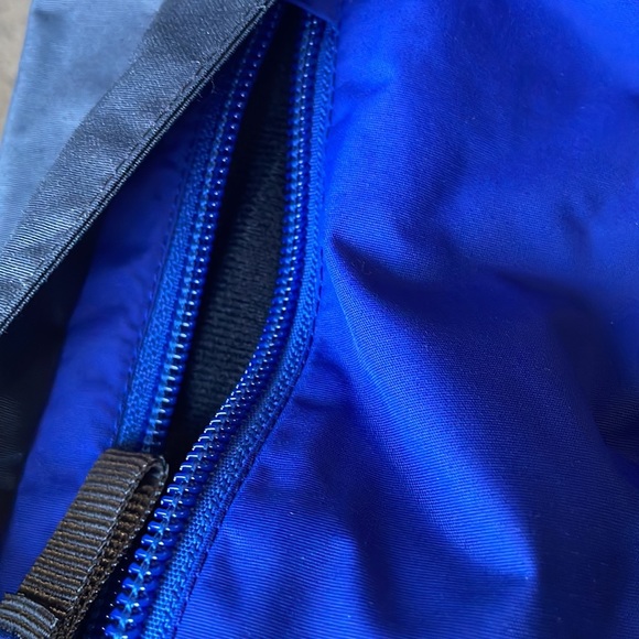 North Face Youth/Junior Jacket - Picture 9 of 9